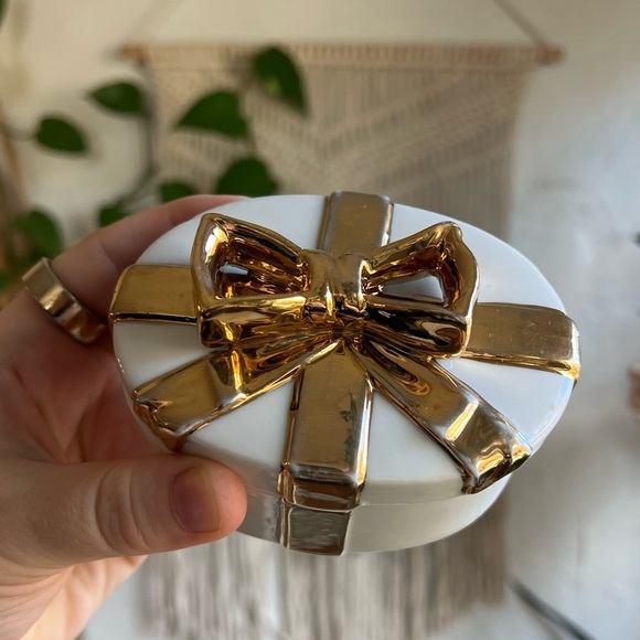 Porcelain Gift Box Trinket Dish with Gold Bow, 4x3 Inches - Picture 10 of 10